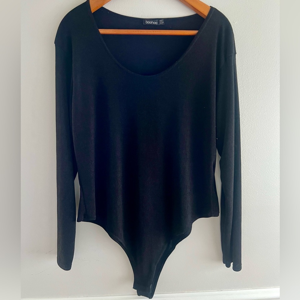 Classic Black Scoop Neck Bodysuit Size 16
